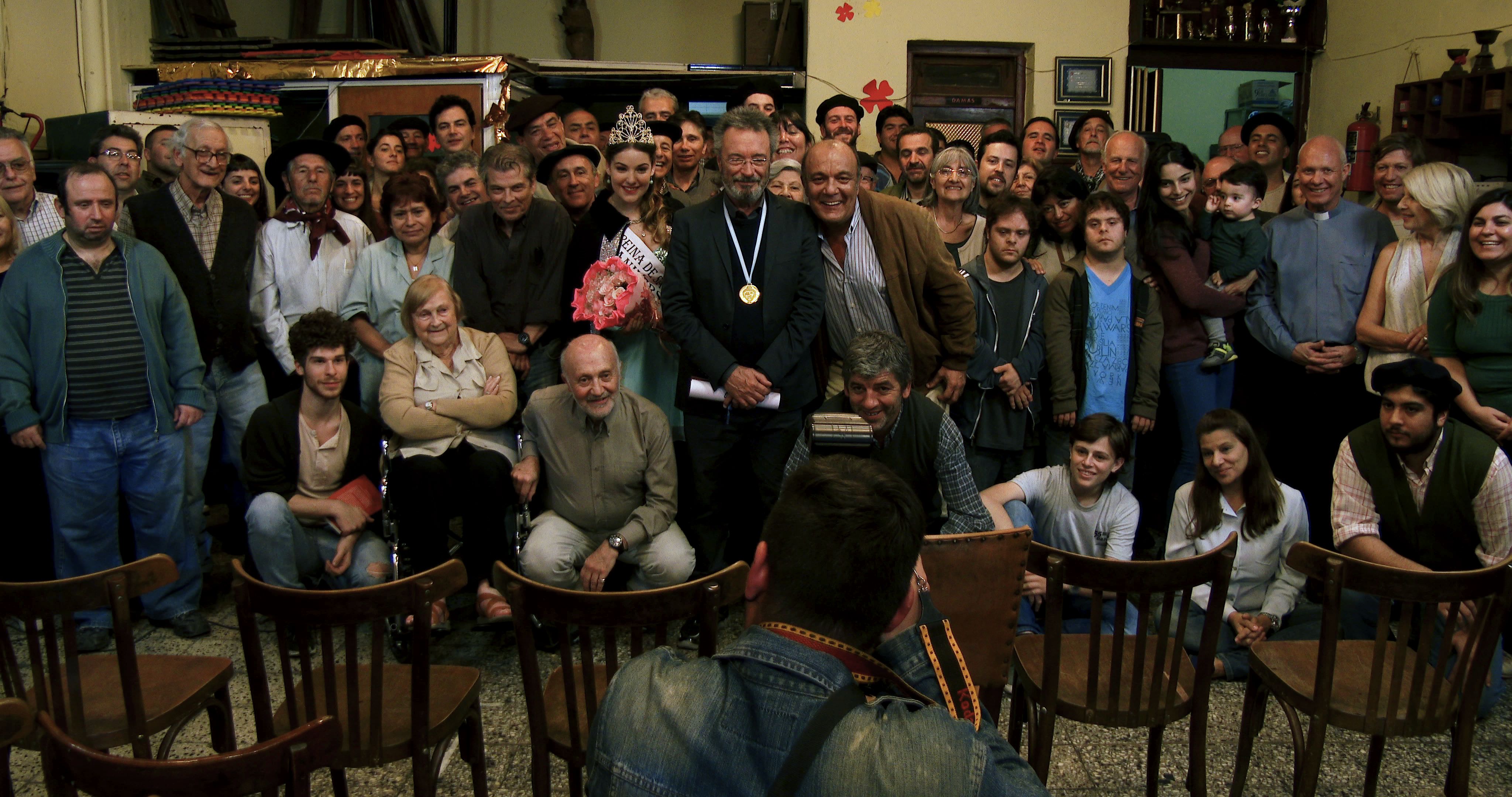 http://www.cinematografo.it/wp-content/uploads/2016/09/27412-El_Ciudadano_Ilustre_1.jpg