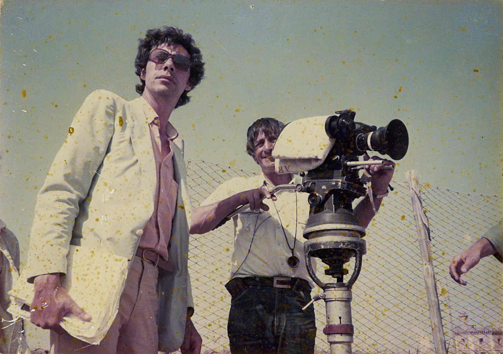 Claudio Caligari sul set di Amore tossico