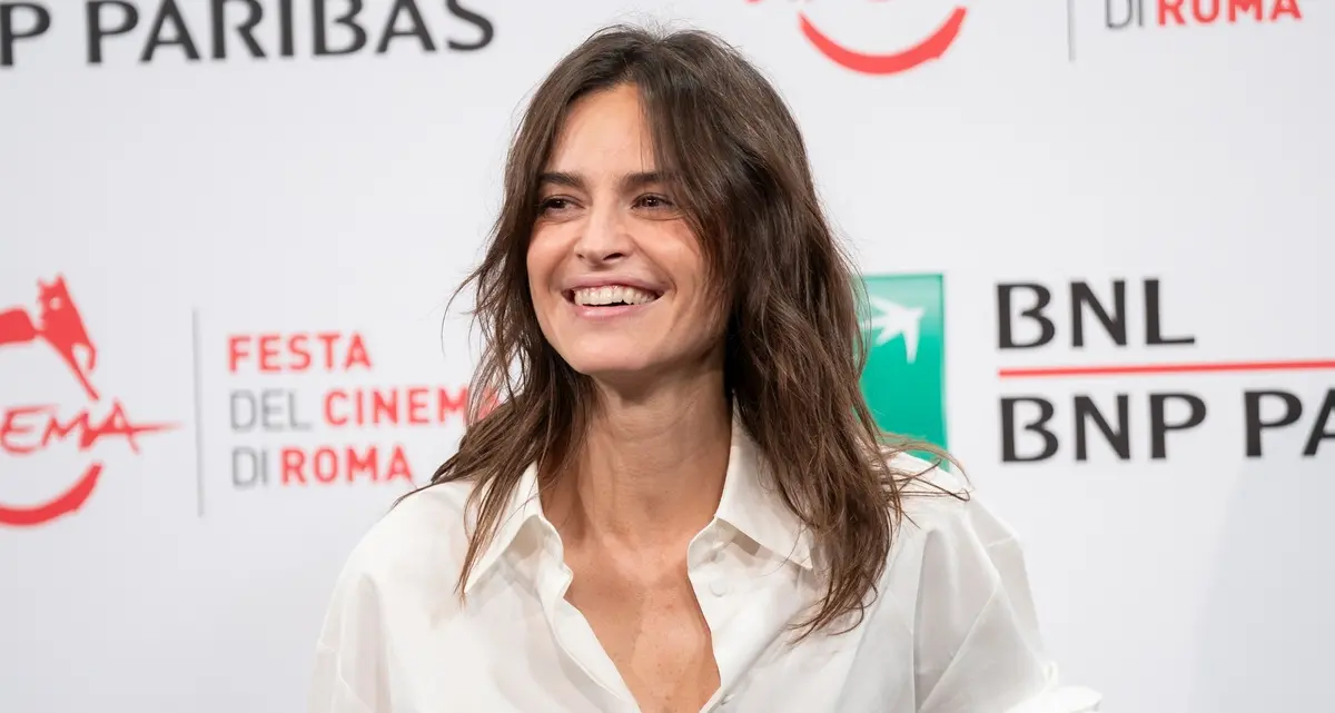 Kasia Smutniak debutta alla regia: “Il muro, la mia ossessione”