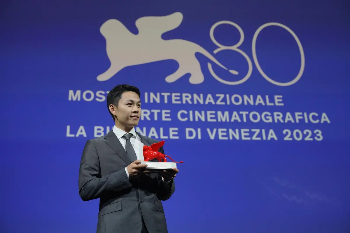 Lee Hong-chi_\\u00A9 Andrea Avezzu. Courtesy La Biennale di Venezia