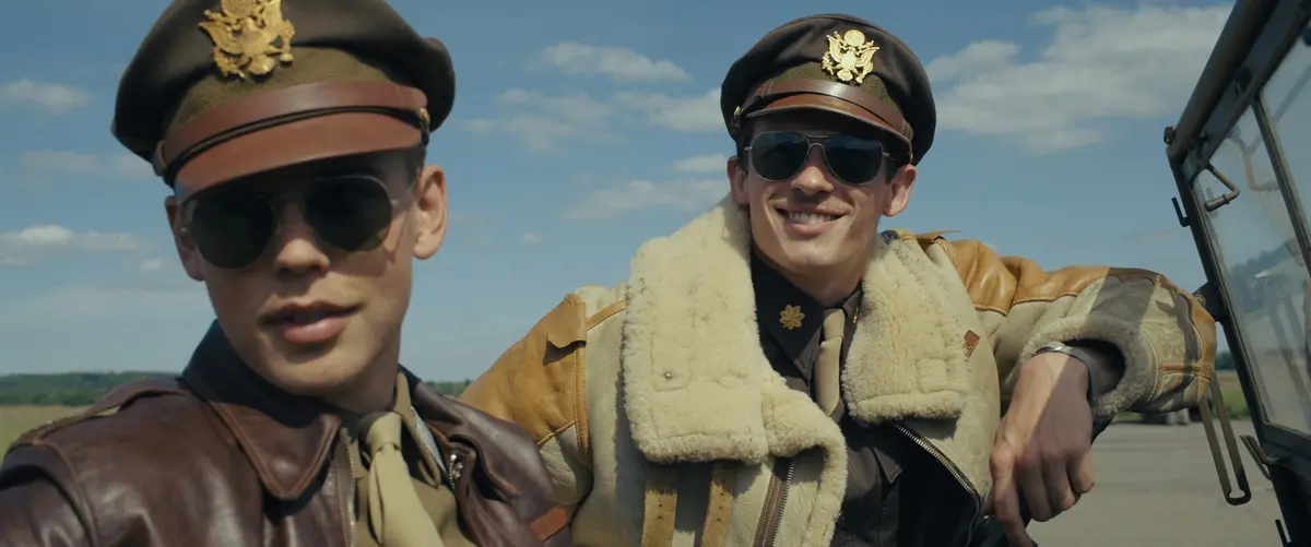 Austin Butler e Callum Turner in Masters of the Air (AppleTV+/Robert Viglasky)