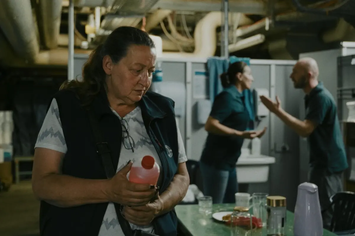 Sabine Thalau, Natasa Bu\\u0308ttner, Meho Fejzic in I Understand Your Displeasure , Louis Dickhaut & Frederik Seeberger / WennDann Film