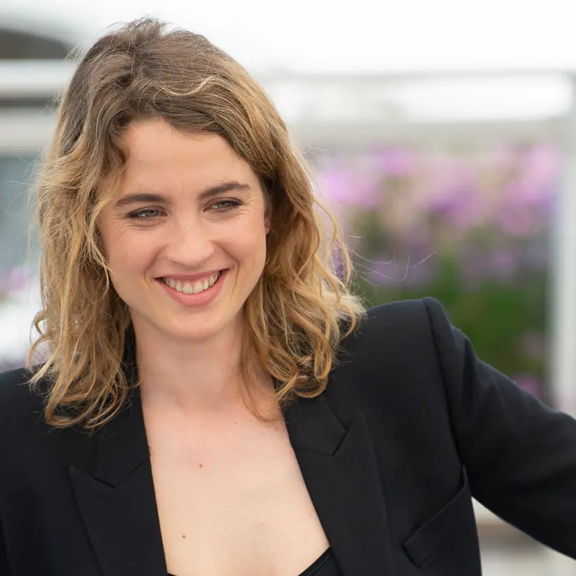 Photocall Portrait de le Jeune Fille en Feu