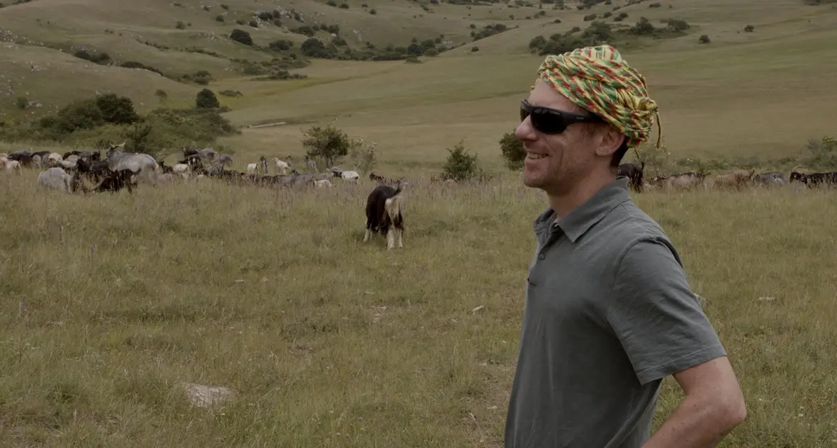 Ritorno al tratturo, il Molise delle aree interne, Elio Germano e la resistenza antropologica