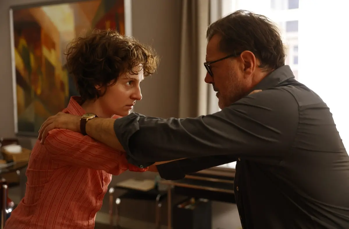 Julia Windischbauer e Sebastian Koch in Etty - © Anne Wilk / Le Films du Poisson e ARTE