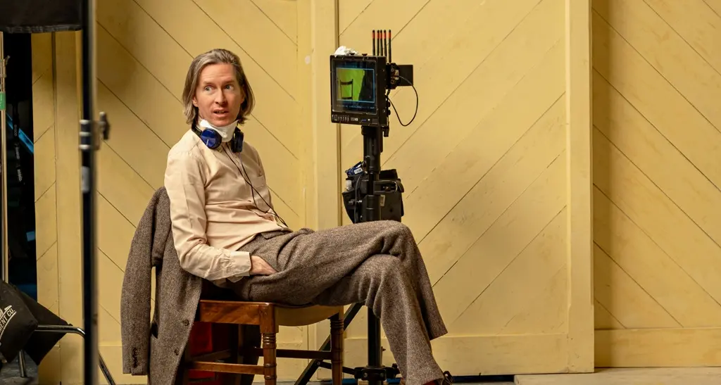 Wes Anderson, “Non ha senso modificare libri di autori che non ci sono più”