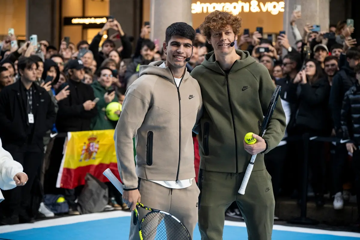 TURIN, ITALY - NOVEMBER 10: Carlos Alcaraz and Jannik Sinner play in the city centre for a promotional event during the Nitto ATP Finals 2023 on November 10, 2023 in Turin, Italy. (Photo by Giorgio Perottino/Getty Images for Citta Di Torino) , Getty Images for Citta Di Torino