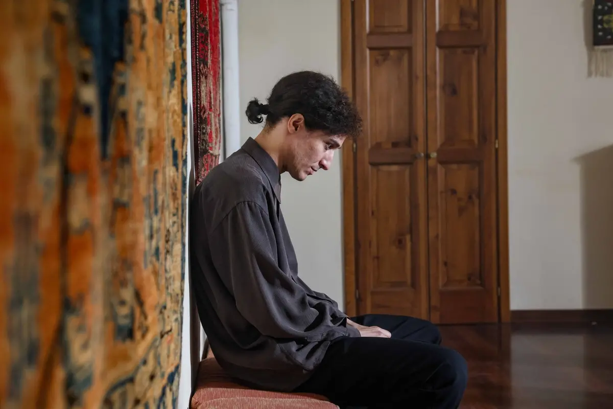 Dario Aita in Franco Battiato - Il lungo viaggio , Azzurra Primavera