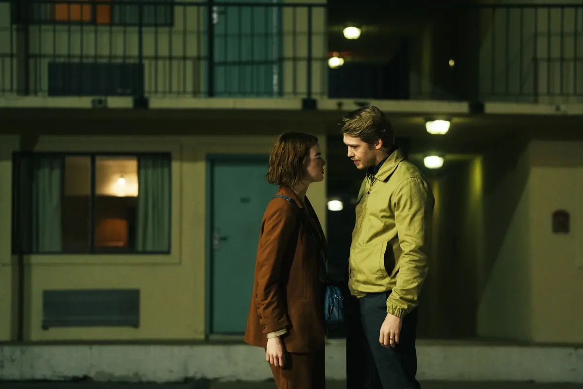 Emma Stone e Joe Alwyn in Kinds of Kindness , Atsushi Nishijima
