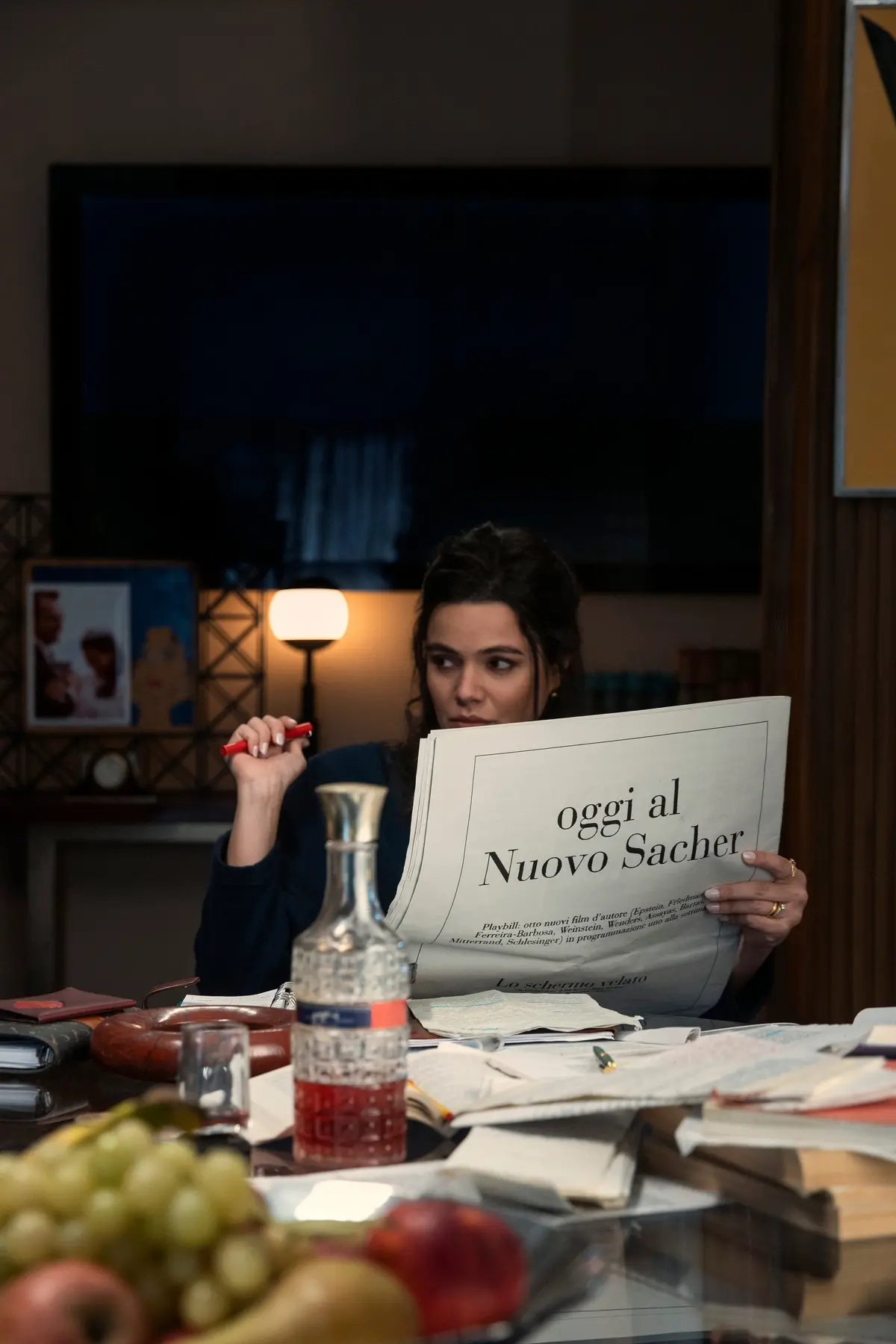 Pina Turco in La Vita Bugiarda Degli Adulti. Cr. Eduardo Castaldo/Netflix © 2022