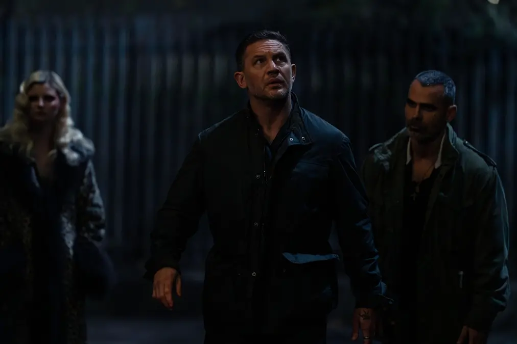 L-R Tom Hardy as Harry Da Souza and Antonio Gonz\\u00E1lez Guerrero as Kiko in Mobland, episode 2, season 1, Streaming on Paramount+ 2025. Photo Credit: Luke Varley/Paramount+ , Luke Varley/Paramount+