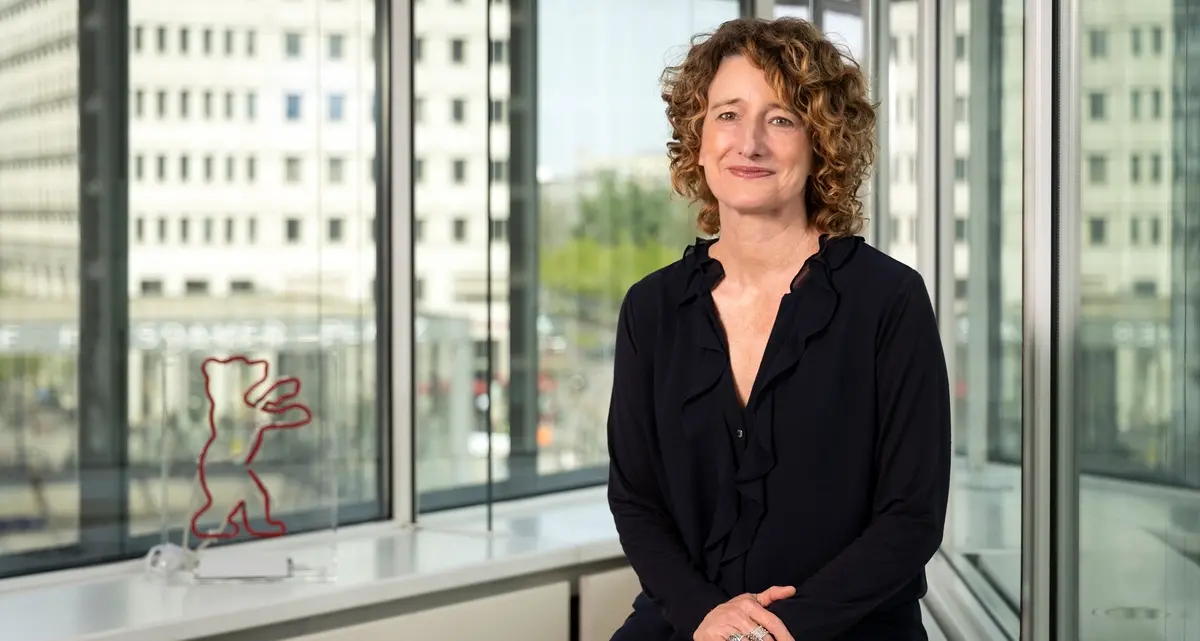 Il governo tedesco vorrebbe sostituire la direttrice della Berlinale (ma al momento resta in carica)