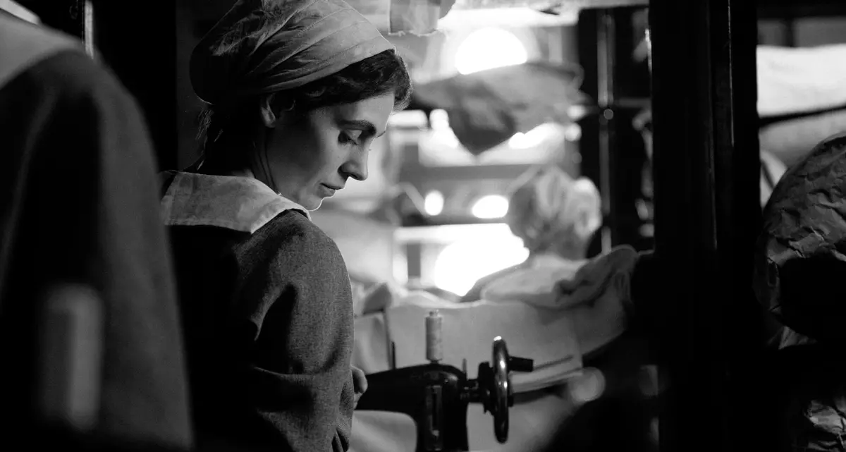 The Girl with the Needle