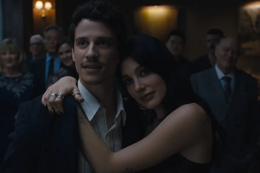 Something Very Bad Is Going To Happen. (L to R) Adam DiMarco as Nicky Cunningham, Camila Morrone as Rachel Harkin in episode 105 of Something Very Bad Is Going To Happen. Cr. Courtesy of Netflix \\u00A9 2026 , COURTESY OF NETFLIX