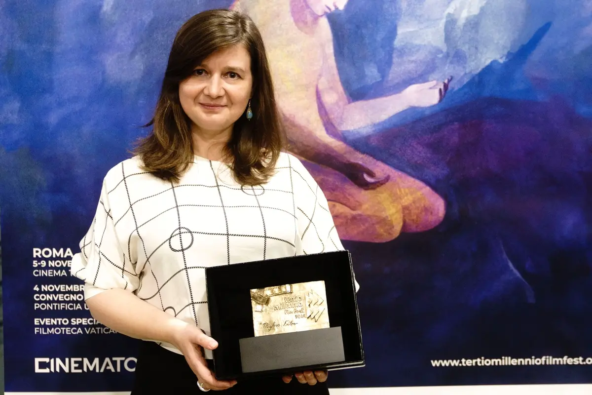 Teodora Mihai , Karen Di Paola