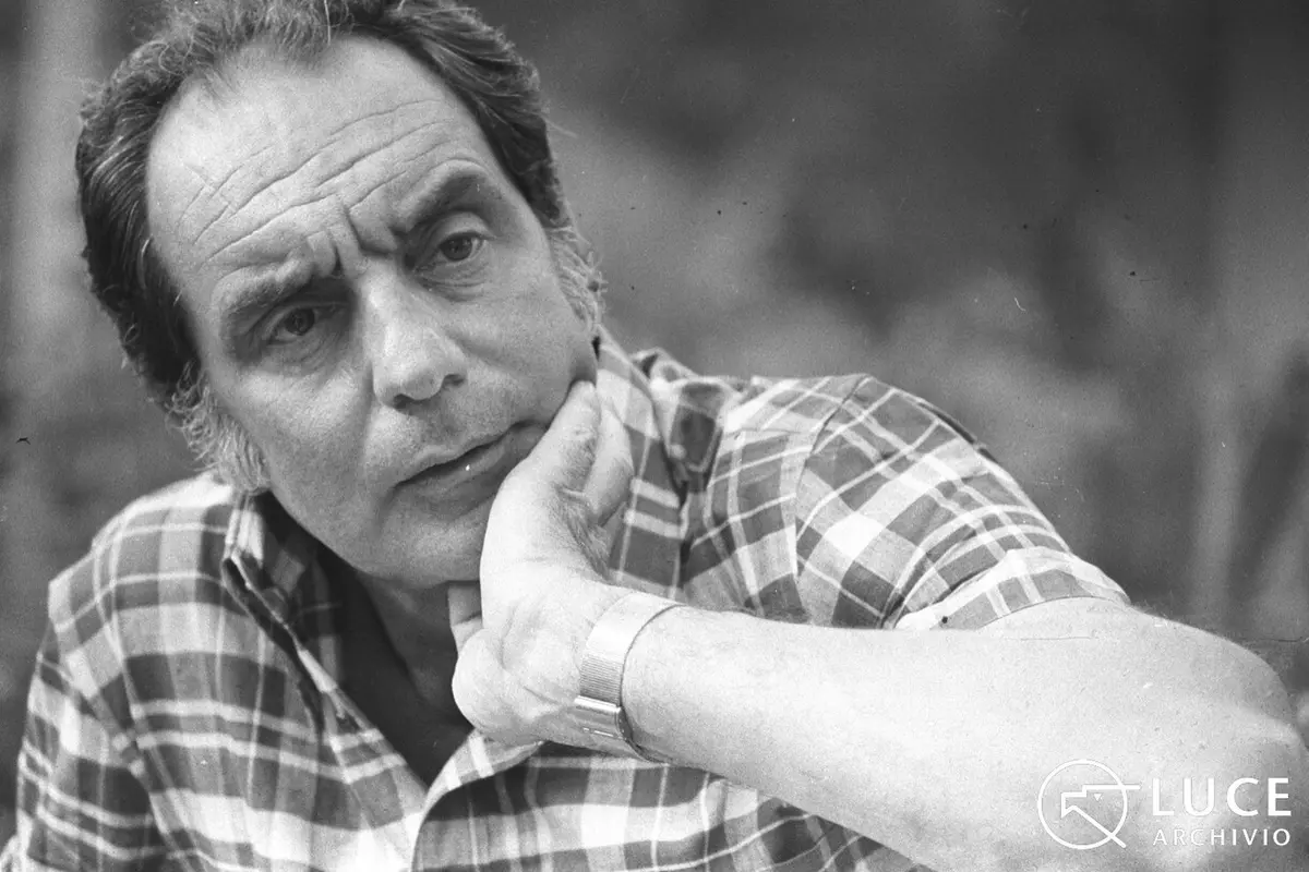 Italo Calvino (credits Archivio Luce Cinecitt\\u00E0)