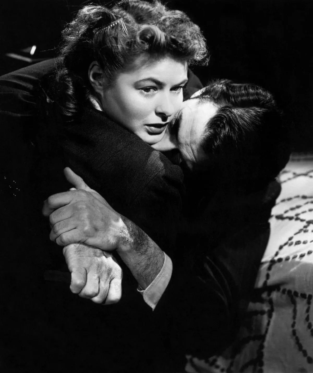 Ingrid Bergman e Gregory Peck in Io ti salverò (Annex)