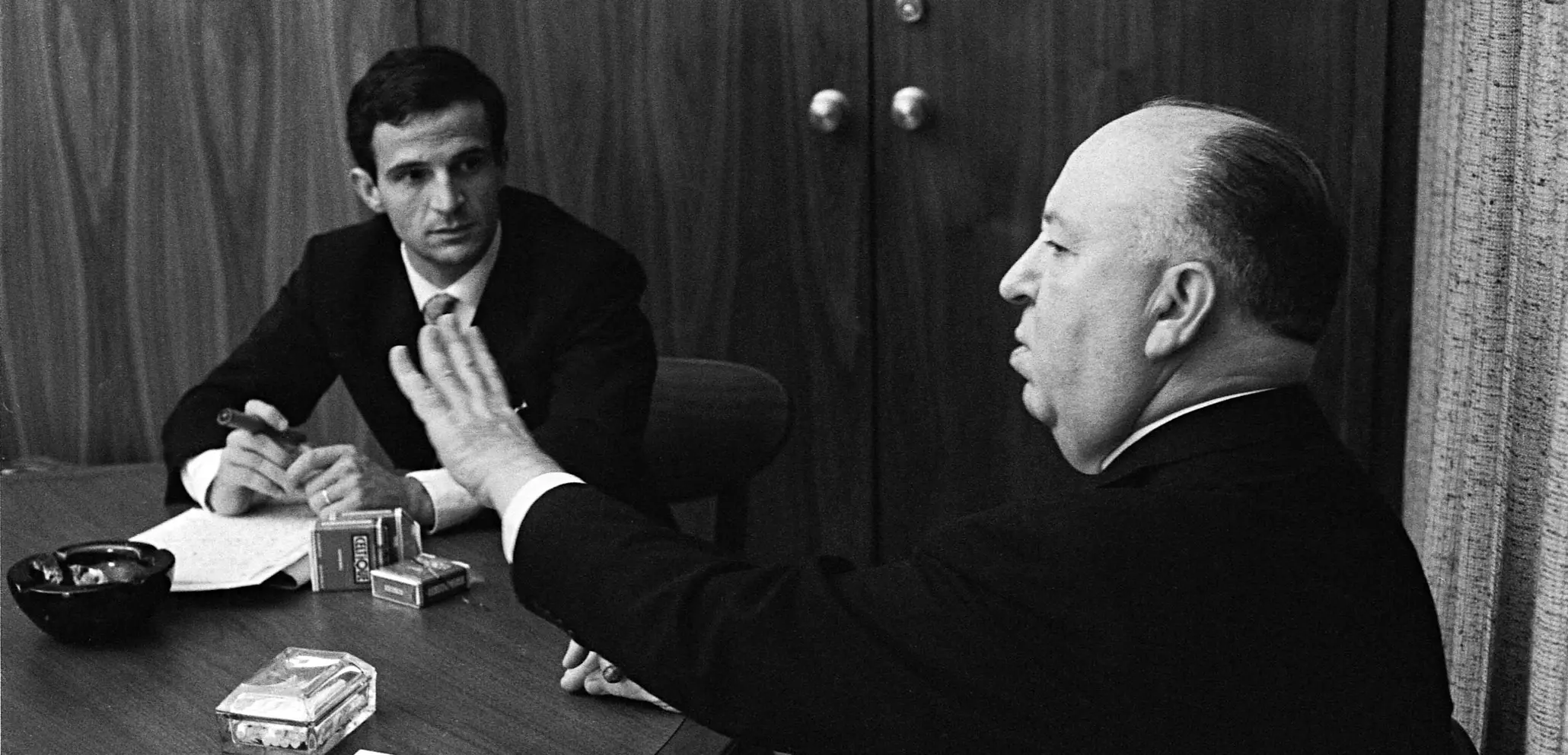 Truffaut e Hitchcock in uno dei celebri scatti di Philippe Halsman