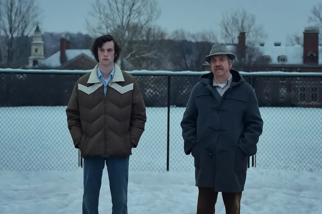HOLDOVERS_FP_00406_R .Dominic Sessa stars as Angus Tully and Paul Giamatti as Paul Hunham in director Alexander Payne\\u2019s THE HOLDOVERS, a Focus Features release..Credit: Courtesy of FOCUS FEATURES / \\u00A9 2023 FOCUS FEATURES LLC.