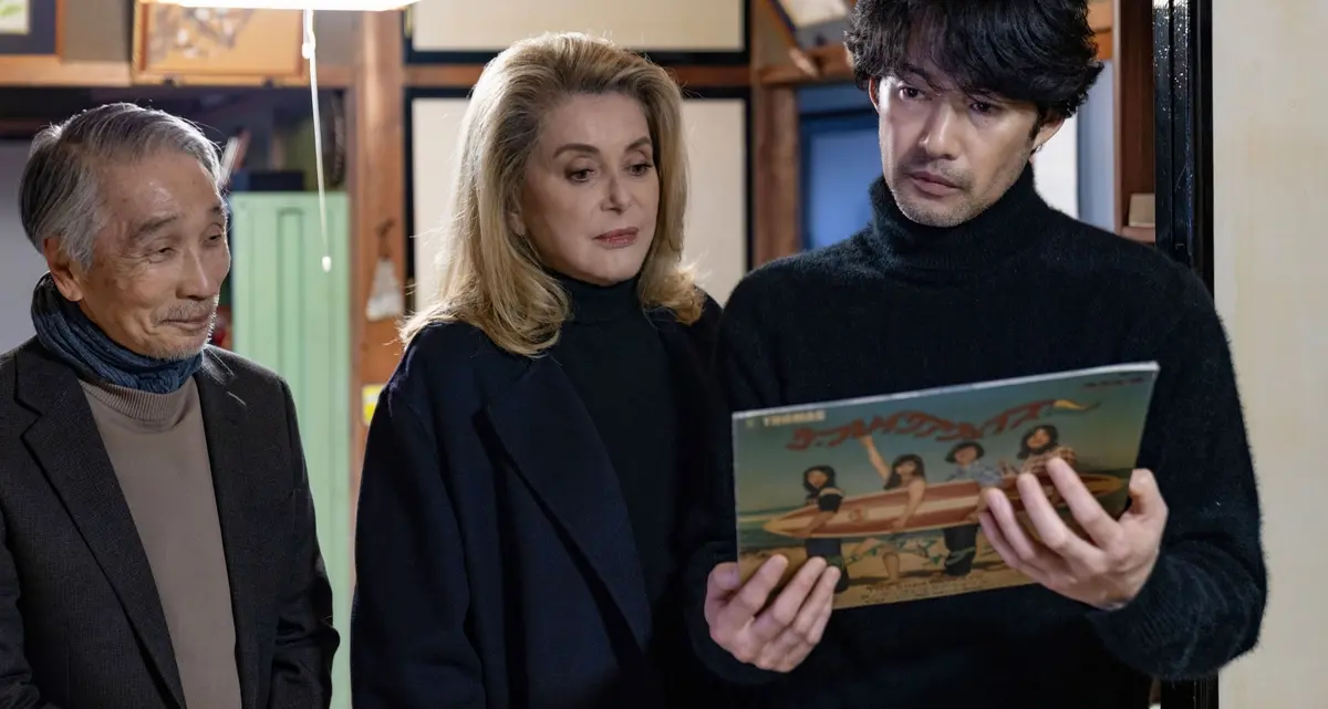 Spirit World – La festa delle lanterne, Catherine Deneuve in un fantasy after life