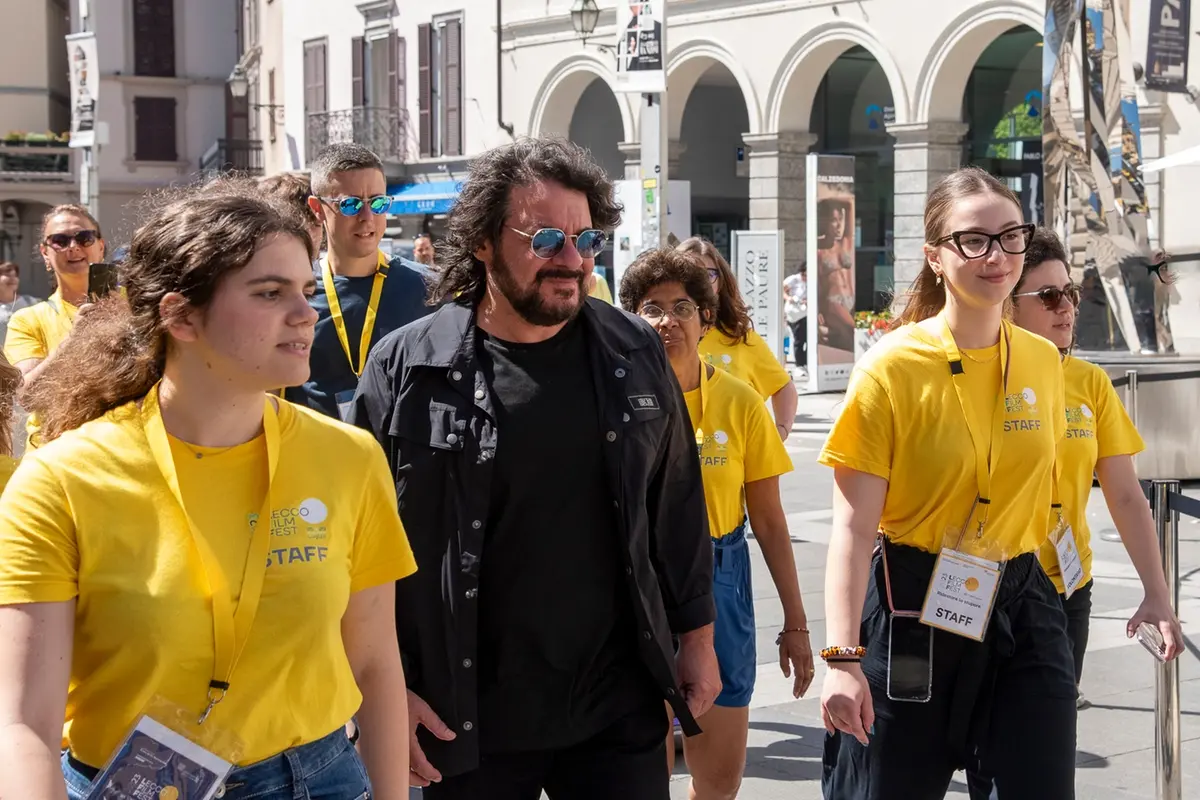 i volontari con Lillo (foto di Monica Fagioli)