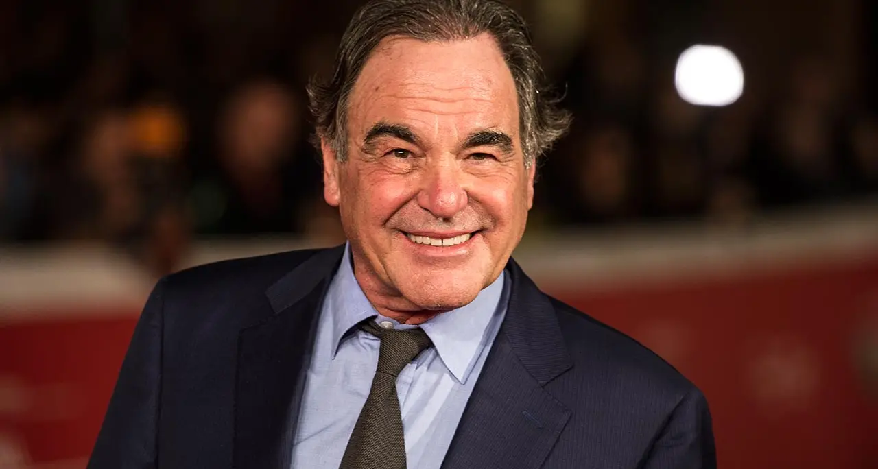 Oliver Stone inaugura il TimVision Floating Theatre