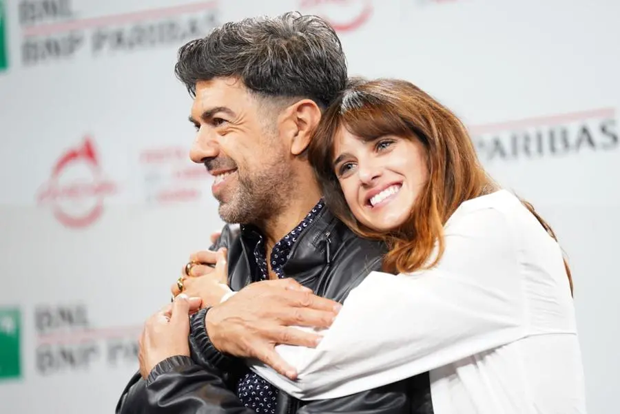 Pierfrancesco Favino e Benedetta Porcaroli - Foto Karen Di Paola