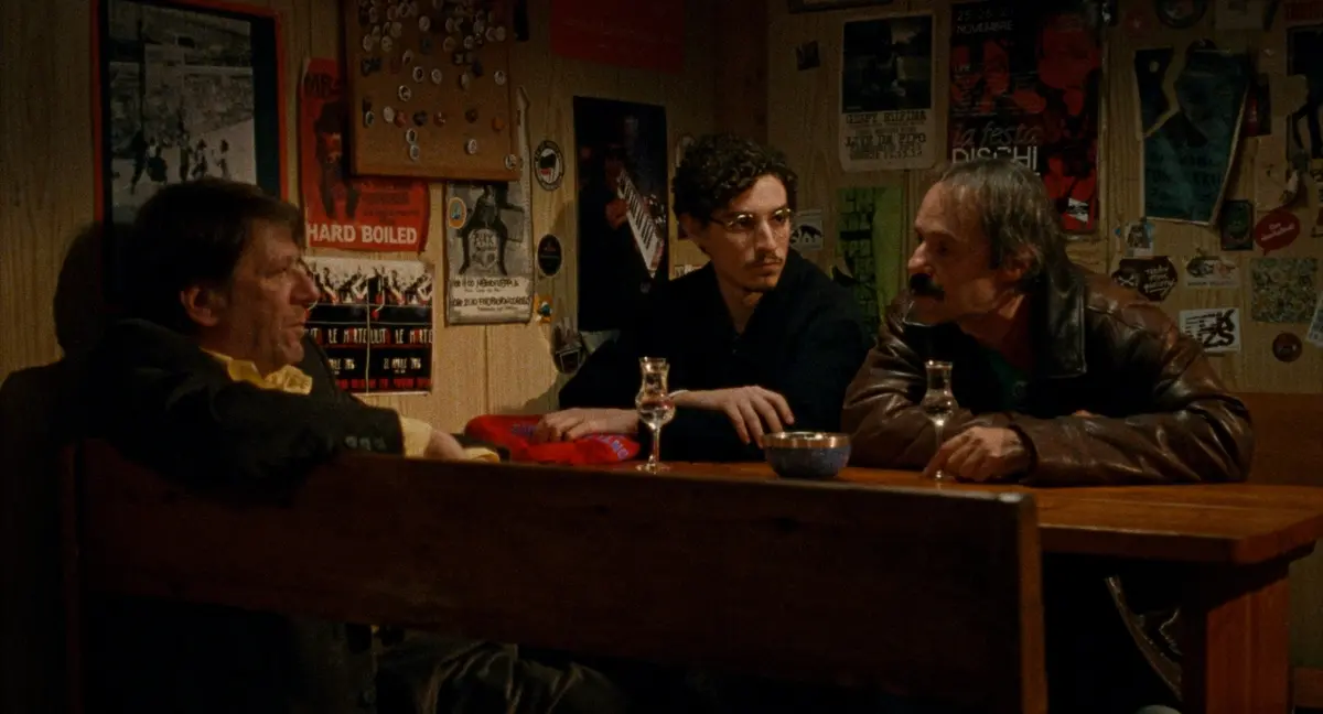 Le città di pianura Pierpaolo Capovilla, Filippo Scotti e Sergio Romano © 2025 Vivo film, Maze Pictures