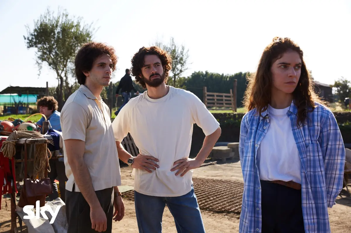 Daniele La Leggia, Giacomo Ferrara e Valentina Romani in Alfredino - Una storia italiana