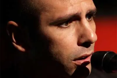 Checco Zalone: <i>Cado dalle nubi</i>