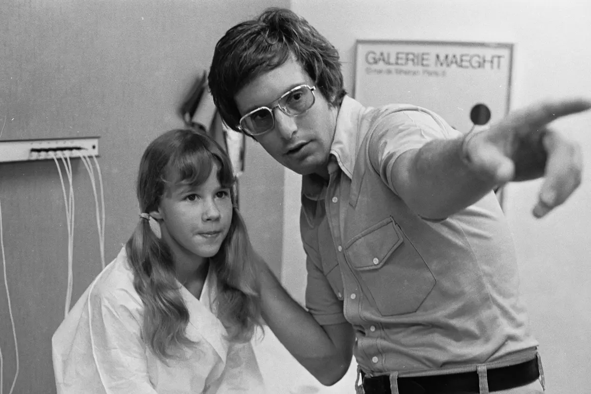 William Friedkin e Linda Blair sul set de L\\'esorcista @Warner Bros.