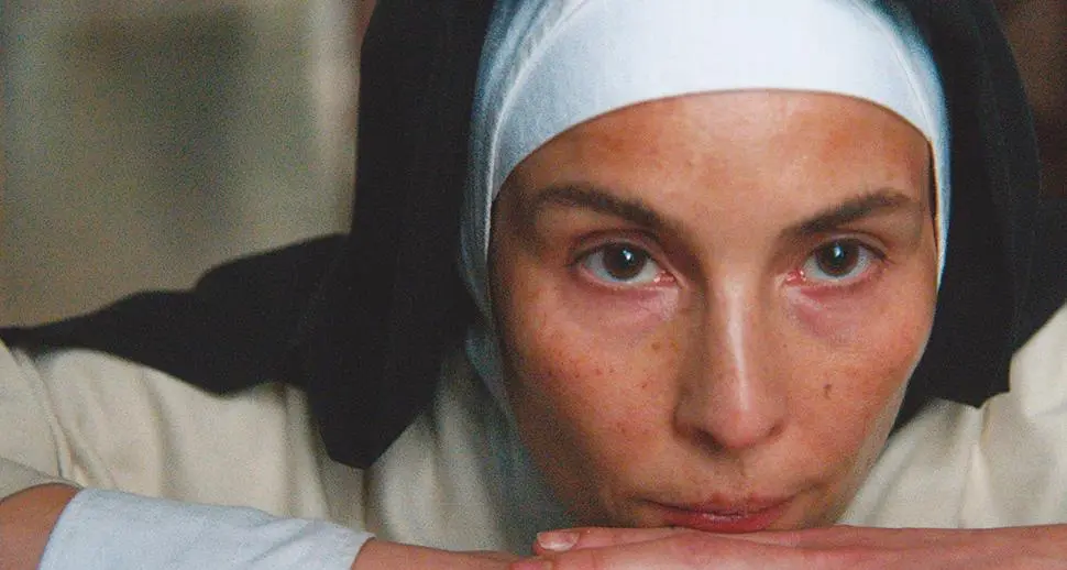Dentro Mother (Teresa – La madre degli ultimi)