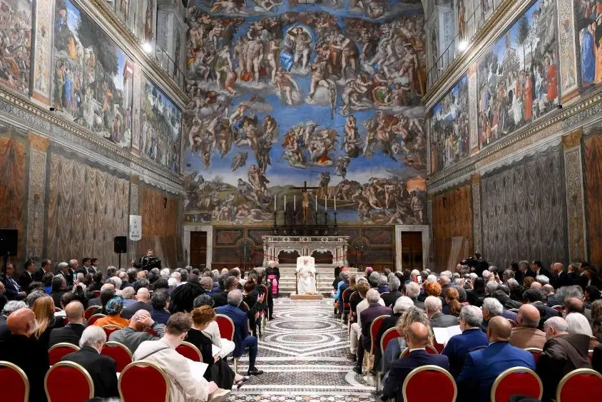 Udienza di Papa Francesco agli artisti per il 50\\u00B0 anniversario dell\\u2019inaugurazione della Collezione d\\u2019Arte Moderna dei Musei Vaticani (credits: Vatican Media)