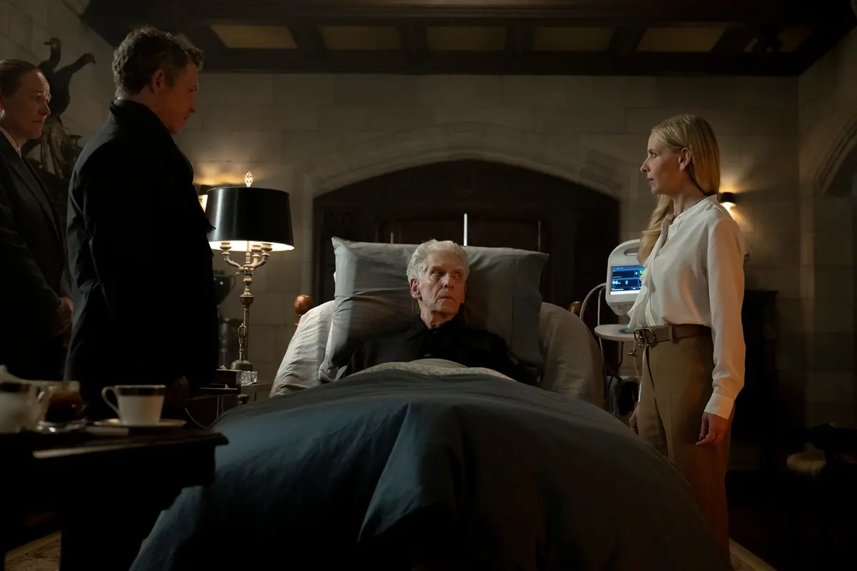 From L to R: Kara Wooten, Shawn Hatosy, David Cronenberg, and Sarah Michelle Gellar in READY OR NOT 2: HERE I COME. Photo by Searchlight Pictures/Pief Weyman, Courtesy of Searchlight Pictures. © 2025 Searchlight Pictures. All Rights Reserved.