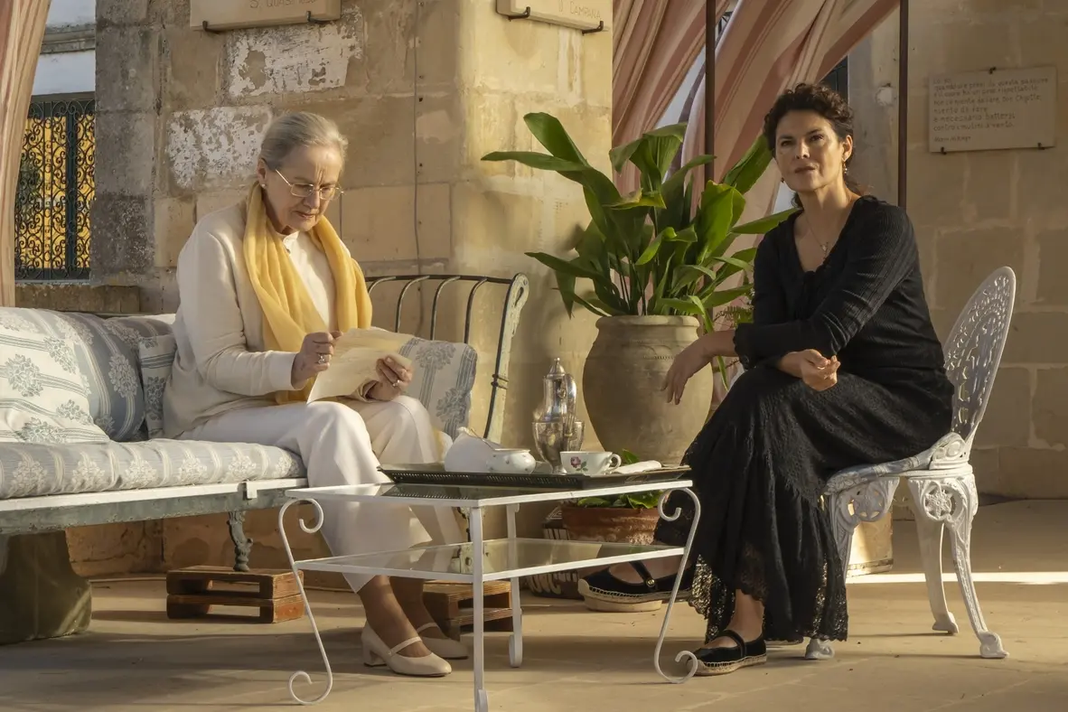 Dominique Sanda e Celeste Casciaro in Vita mia , Coricciati