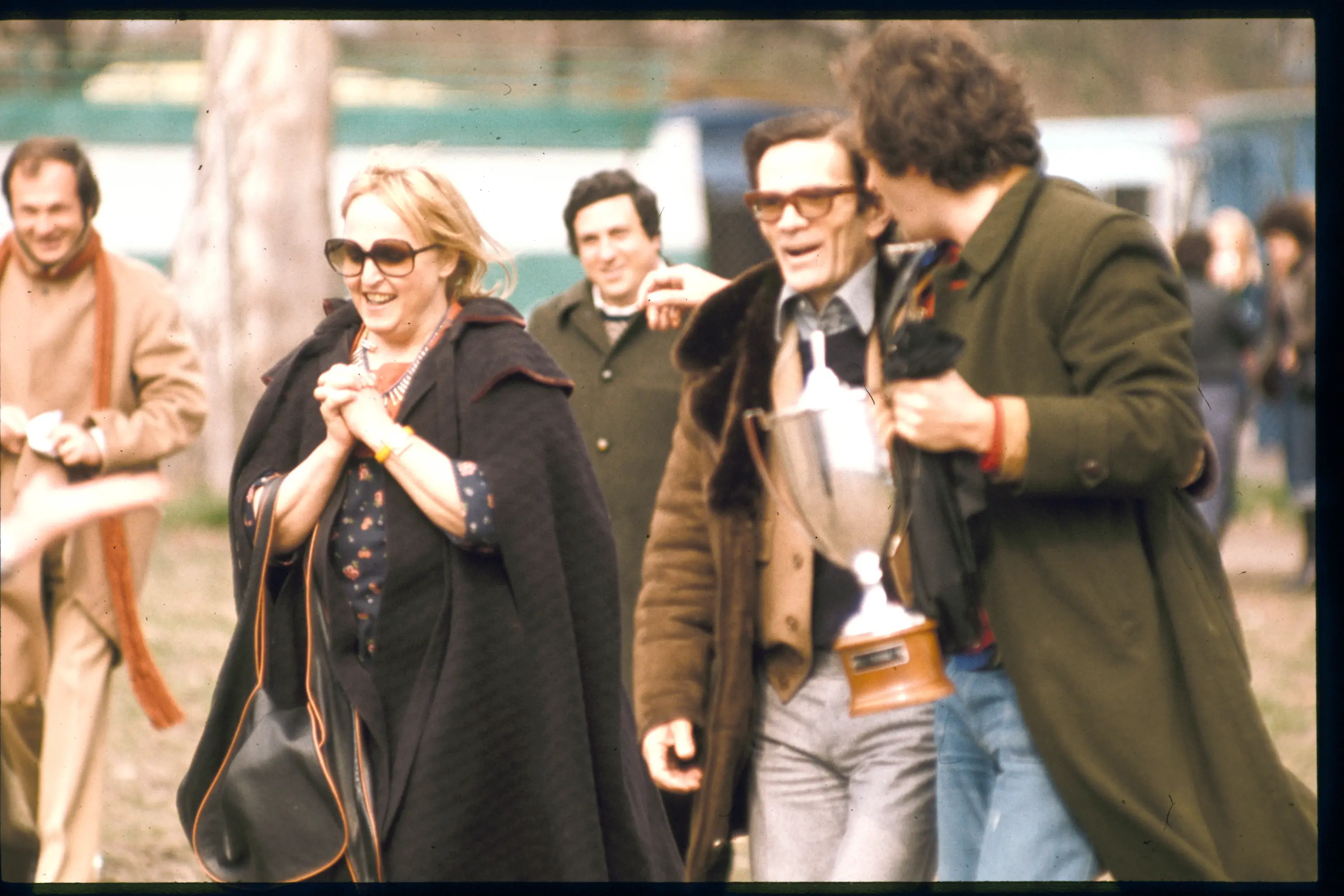 Laura Betti, Pier Paolo Pasolini e il vincitore Bernardo Bertolucci - Foto di Deborah Beer - inedita © Cinemazero