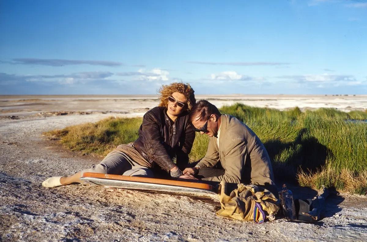 Solveig Dommartin and William Hurt in Until the End of the World - Director's Cut by Wim Wenders © 1994 Road Movies – Argos Films Courtesy of Wim Wenders Stiftung – Argos Films