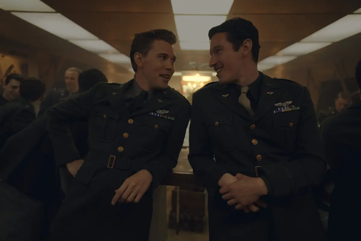 Austin Butler e Callum Turner in Masters of the Air (AppleTV+/Robert Viglasky)