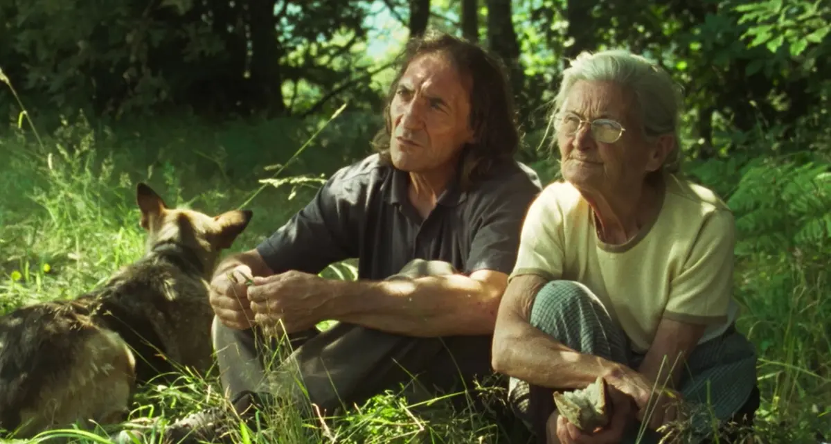 O que arde – Verrà il fuoco, Olivier Laxe prima di Sirāt: vertiginoso e incandescente\n