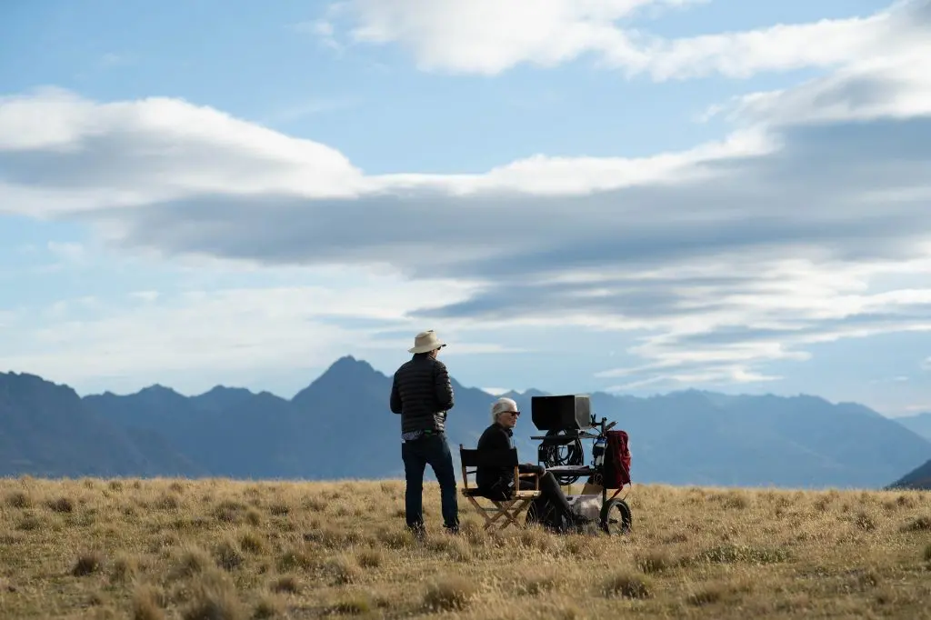 THE POWER OF THE DOG (L to R): PHIL JONES (ASSOCIATE PRODUCER - 1ST ASSISTANT DIRECTOR), JANE CAMPION (DIRECTOR - PRODUCER - WRITER). Cr. KIRSTY GRIFFIN/NETFLIX \\u00A9 2021