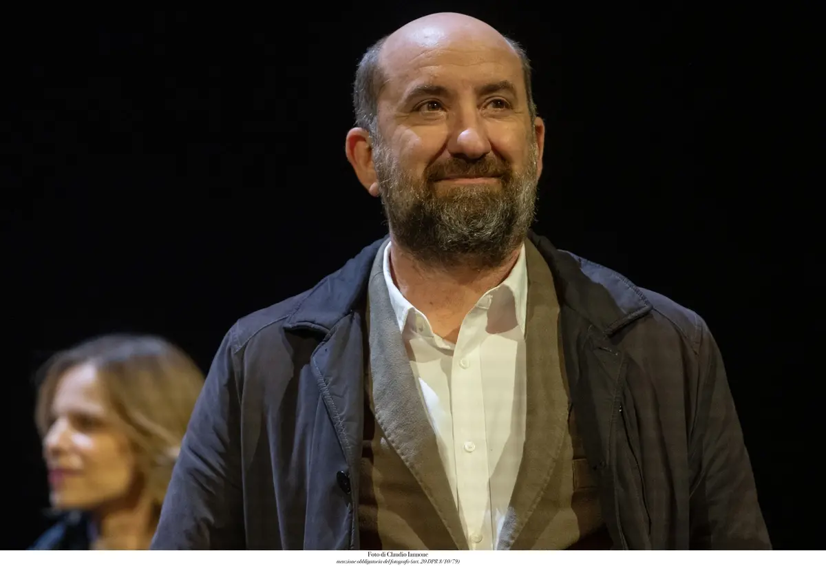 Antonio Albanese in Grazie Ragazzi, regia di Riccardo Milani - Foto Claudio Iannone