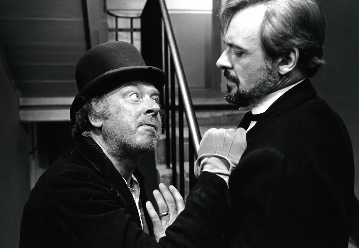 Freddie Jones ed Anthony Hopkins in The Elephant Man (1980) - @Webphoto
