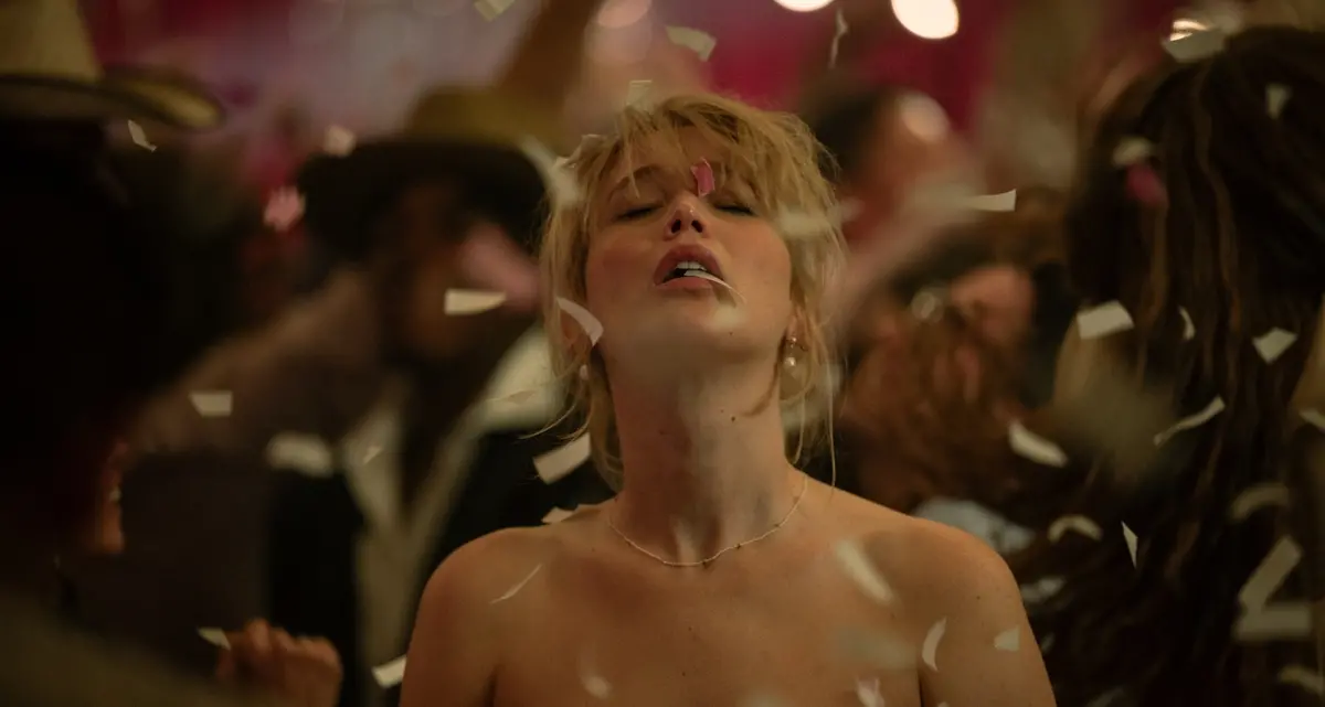 Jennifer Lawrence: “Essere madri è difficile ma non rinuncio ai miei desideri”