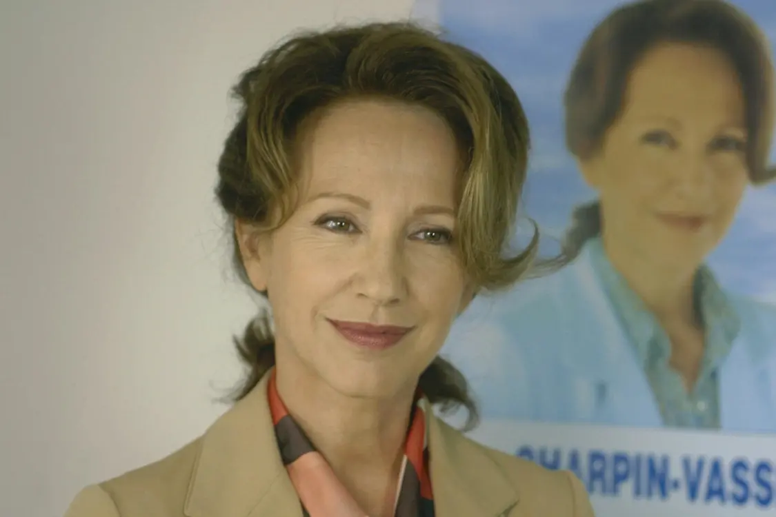 Nathalie Baye in Il fiore del male , Mikado