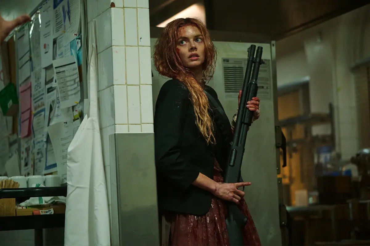 Samara Weaving in READY OR NOT 2: HERE I COME. Photo by Searchlight Pictures/Pief Weyman, Courtesy of Searchlight Pictures. © 2025 Searchlight Pictures. All Rights Reserved.