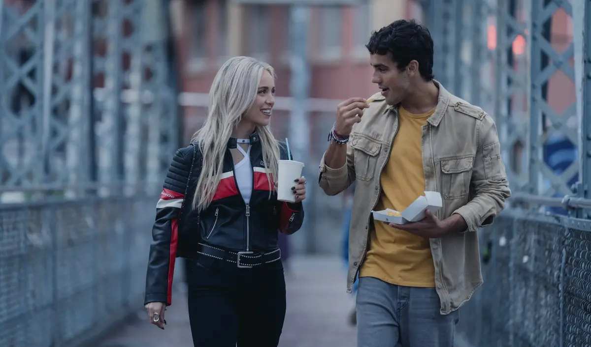 Ana Mena e Óscar Casas in Idoli - Fino all'ultima corsa