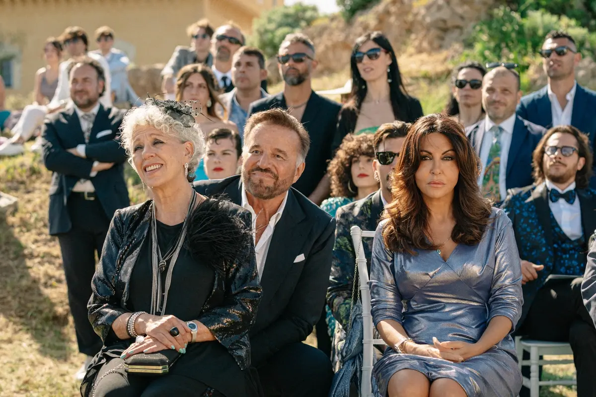 Paola Tiziana Cruciani, Christian De Sica e Sabrina Ferilli in Un altro ferragosto