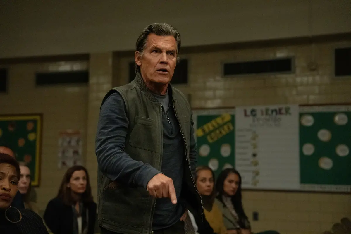 JOSH BROLIN as Archer in New Line Cinema’s “Weapons,” a Warner Bros. Pictures release. Photo Credit: Photo Courtesy Warner Bros. Pictures