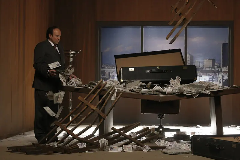 Elio De Capitani in Il caimano