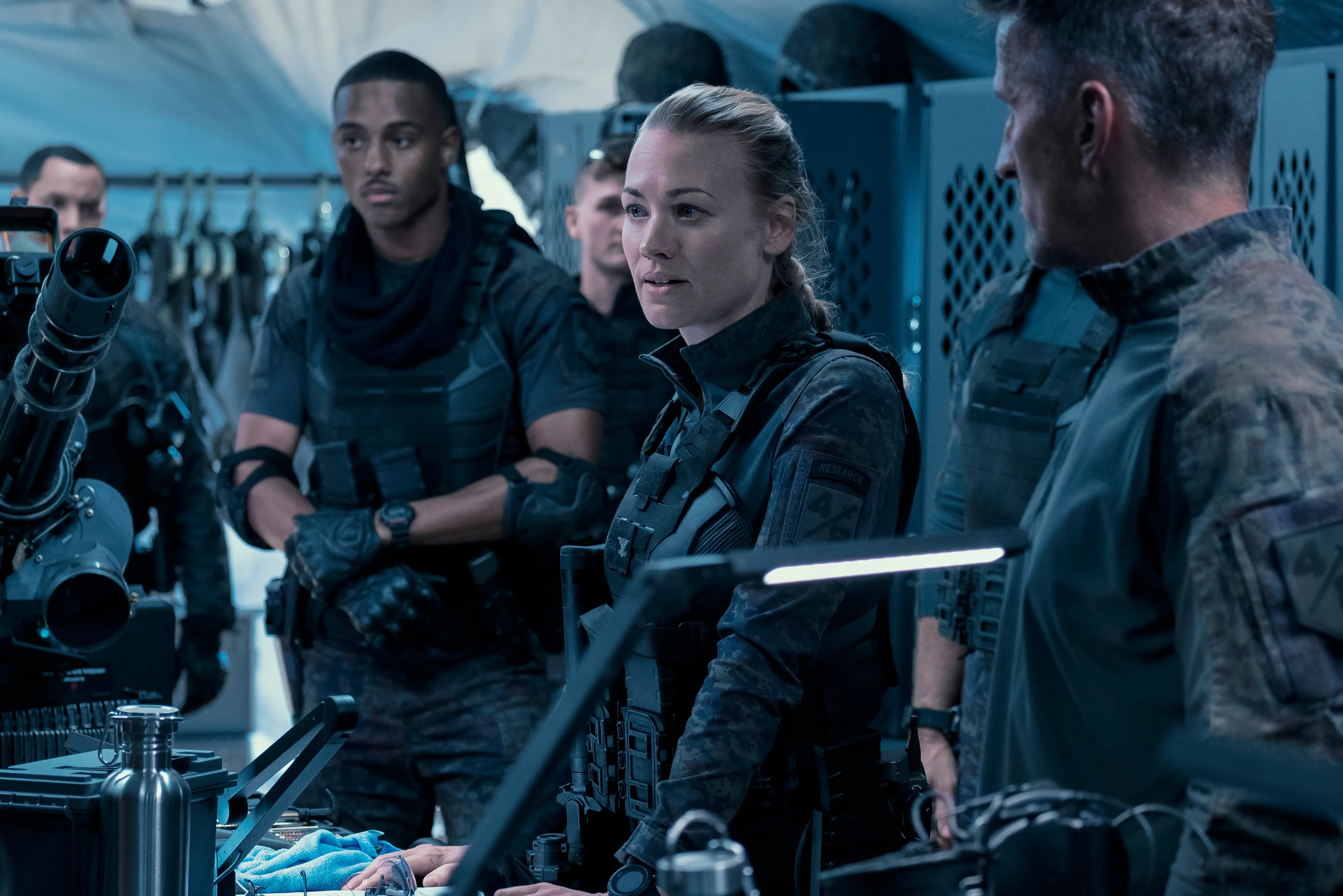 KEITH POWERS and YVONNE STRAHOVSKI stars in THE TOMORROW WAR